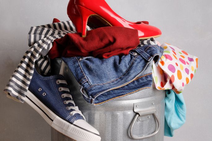 Moda Less waste: Jak zbudować zrównoważoną garderobę